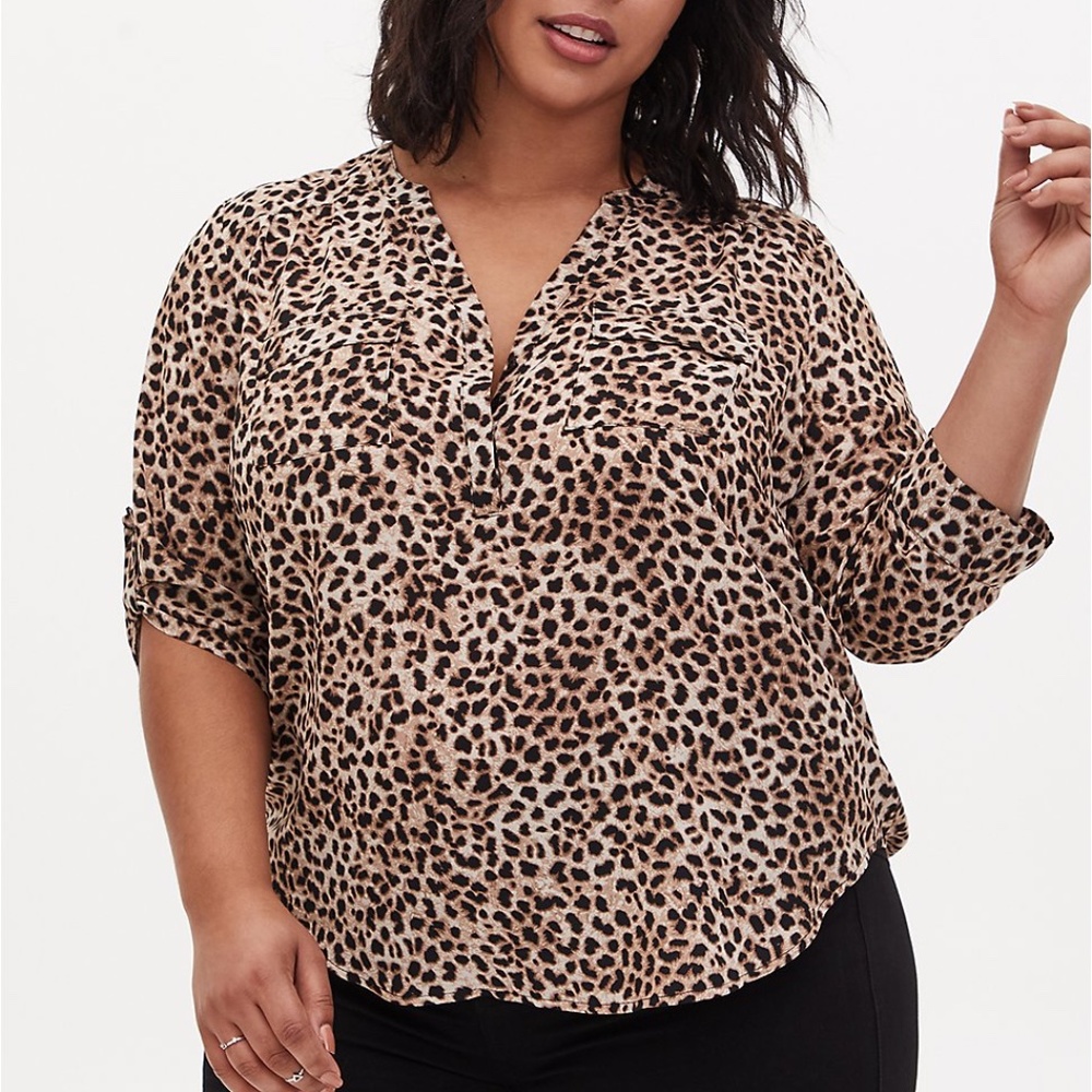 TORRID HARPER - LEOPARD GEORGETTE PULLOVER BLOUSE